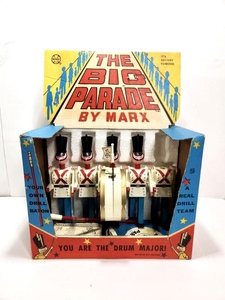 lot 270 image: Vintage BIG PARADE Play Set by Marx 