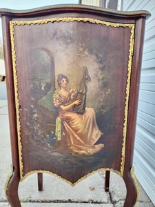 lot 284 image: Ornate Antique Victorian Cabinet