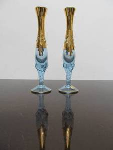 lot 187 image: Matching Pair of Signed MURAO 24k Gold Hand Painted Glass Vases
