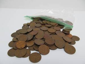 lot 193 image: Lot of Approx 200 Assorted Wheat Back Pennies