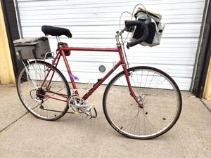 lot 171 image: Excellent SCHWINN Voyager Mens Bicycle