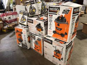 lot 11 image: Pallet of WetDry Shop Vacs Various Models and Conditions Customer Returns See Pictures