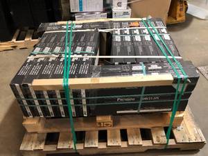 lot 20 image: Pallet of MSI Cliff White 12 in. x 24 in. Matte Porcelain Floor and Wall Tile (14 sq. ft.Case) (16 Boxes) Customer Returns See Pictures
