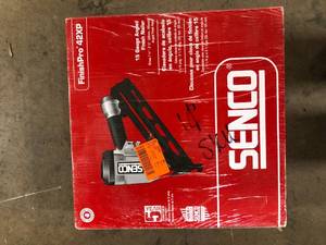 lot 50 image: 15 Gauge Angled Finish Nailer by Senco Customer Returns See Pictures
