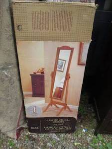 lot 55 image: Home trends Classic Cheval mirror with stand