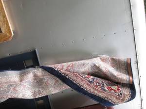 lot 62 image: Decorative area rug