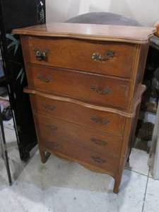 lot 79 image: 5-drawer Vintage Highboy