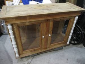 lot 83 image: Decorative Glass Wood Display Cabinet.
