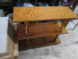 lot 97 image: 3-tier Wood display shelf