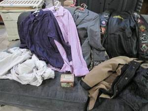 lot 117 image: Name brand dress shirts,