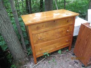 lot 156 image: Vintage Wooden 3-drawer Highboy dresser