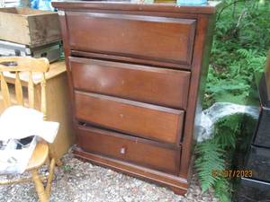 lot 176 image: Wood 4-drawer Highboy Dresser