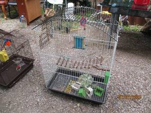 lot 181 image: 3ft tall white wire bird cage