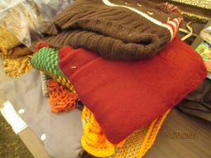 lot 216 image: Assortment of winter scarves, plus