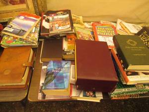 lot 217 image: Large lot of books, encyclopedias