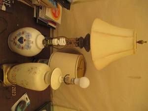 lot 218 image: Variety of decorative table lamps.