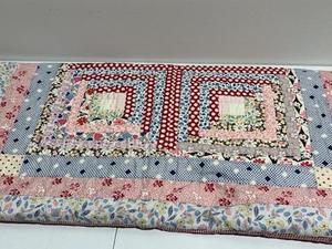 lot 13 image: Vintage Quilt #1