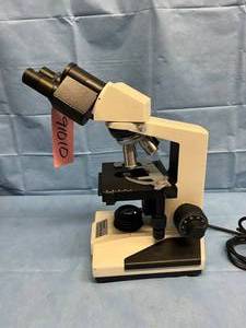 lot 19 image: Seiler SeilerScope Power Light Up Binocular Microscope With 4 Objectives - Good Working Condition