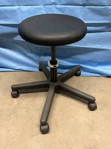lot 34 image: MSRP $250 BevcoVersa (3000 Series)&nbspBackless Office Work Stool with Mobile Floor Casters - Good Condition