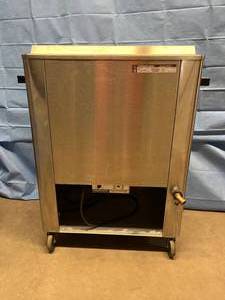 lot 57 image: MSRP $1500 Chattanooga M-2 Chiropractors Hydrocollator Mobile Heating Unit - Therapeutic Moist Heat Is Able To Relax The Muscles & Nerves Without Drawing Up Moisture From The Skin - Works Great