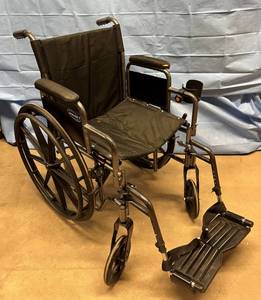 lot 58 image: Invacare Veranda Folding Patient Wheelchair - Good Working Condition