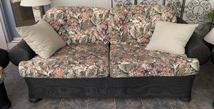 lot 6 image: Tropical Wicker Patio Sofa, Table and 2 Chairs
