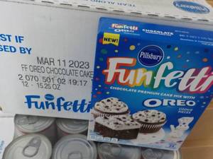 12 - 15.25 oz Boxes Pillsbury FunFe...