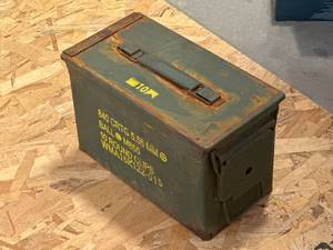 lot 55 image: Genuine Military .50 Cal Ammo Can