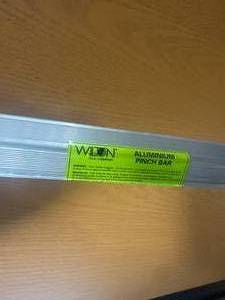 lot 63 image: New Wilton Aluminum Pinch Point Bar 50 Inches Long