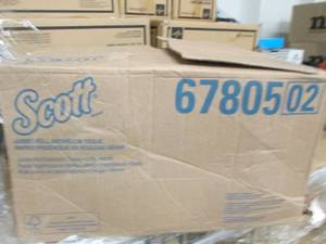 case of scott jrt jr jumbo roll bat...