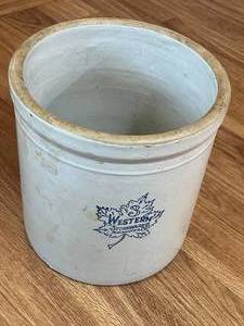 lot 10 image: Western Stoneware Crock #3