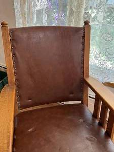 lot 20 image: Antique Wood Rocking Chair