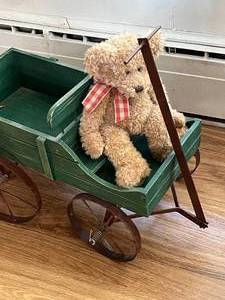 lot 21 image: Wood Old Fashioned Wagon  Dcor and Bear