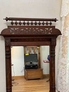 lot 16 image: Antique wood Mirror