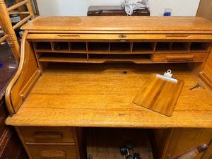 lot 37 image: Wood Roll Top Desk & Vintage Wood Chair