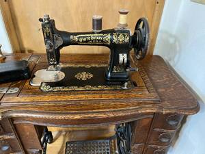 lot 41 image: Antique White Sewing Machine and Supplies