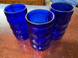 lot 44 image: Francesinho Cobalt Blue Set of 3 Glasses