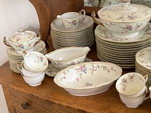 lot 49 image: Baronet China Set  Service Set for 12