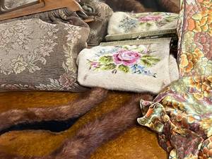 lot 87 image: Vintage Purses, Hat and Wrap