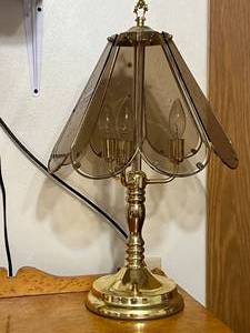 lot 104 image: 2 Lamps