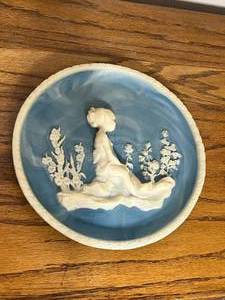lot 133 image: Avondale Plate & 3 Blue Water Glasses
