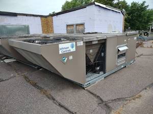 lot 3 image: YorkJohnson Controls Rooftop Unit,...