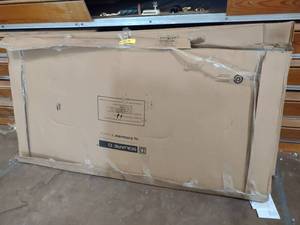 lot 213 image: Square D Model HC4286TSHR Cover...