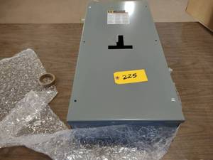lot 225 image: Square D Model J2505 Circuit Breake...