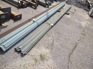 lot 84 image: Angle Iron, 4x4x14 & 3x3x14, 203...