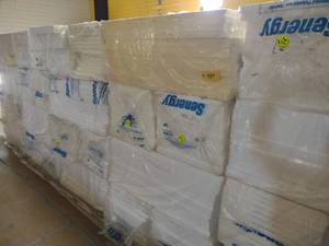 lot 439 image: (20) Bags Synergy Expanded Insulati...