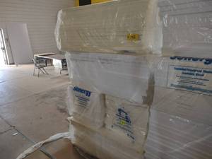 lot 442 image: (18) Bags Synergy Expanded Insulat...