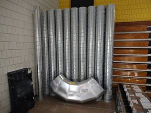 lot 460 image: (9) 10x25 x10 Ducts with Elbow a...