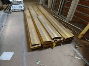 lot 465 image: Aluminum Bleacher Seats...
