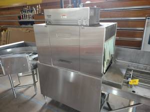 lot 475 image: Hobart C44A Dishwasher with Water H...